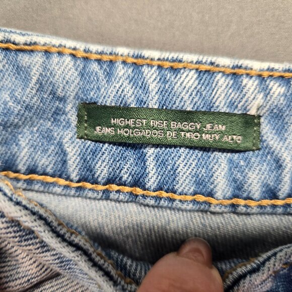 Wild Fable High Rise Straight Leg Distressed Jeans Light Wash Size 2/26 - Picture 8 of 15